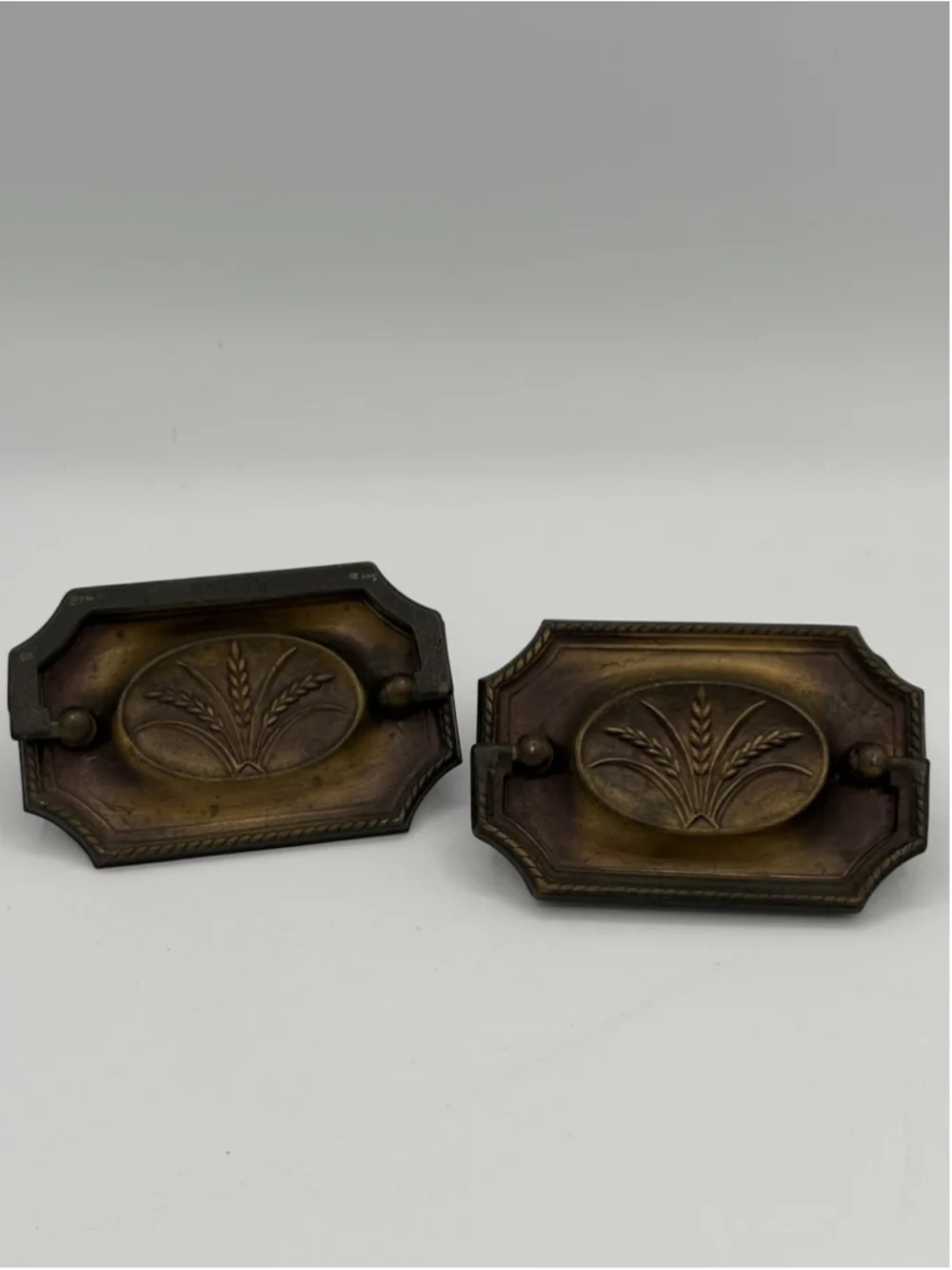2 Vintage Drawer Pulls, Wheat medallion in center